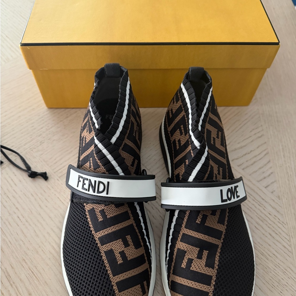 Fendi Roma Sneaker Filato 1 Riga Banda - Picture 10 of 12
